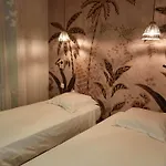Logis - Et Restaurant Les Voyageurs