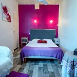 Logis - Et Restaurant Les Voyageurs 2* Tournon-dʼAgenais