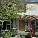 מלון Logis - Et Restaurant Les Voyageurs