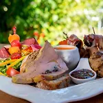 Logis - Et Restaurant Les Voyageurs