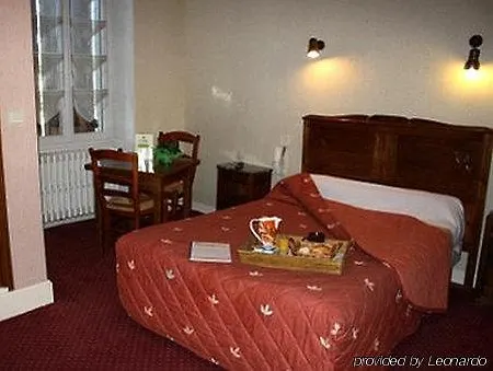 Logis - Et Restaurant Les Voyageurs 2* Tournon-d'Agenais