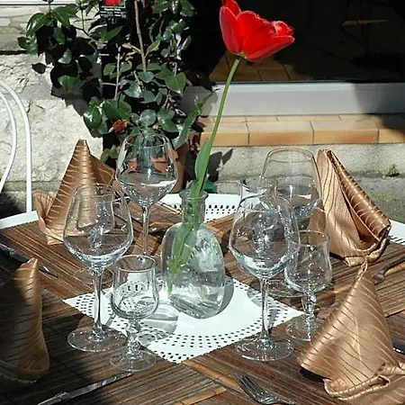 Logis - Et Restaurant Les Voyageurs Tournon-dʼAgenais