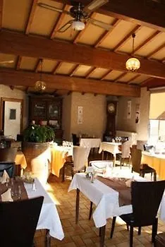 Logis - Et Restaurant Les Voyageurs מלון Tournon-dʼAgenais