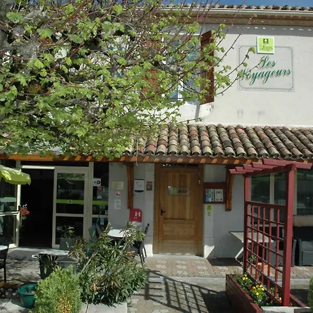 Hotel Logis - Et Restaurant Les Voyageurs