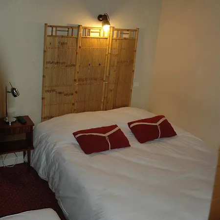 Logis - Et Restaurant Les Voyageurs