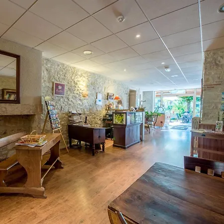 Logis - Et Restaurant Les Voyageurs Hotell Tournon-dʼAgenais