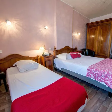 Hotell Logis - Et Restaurant Les Voyageurs