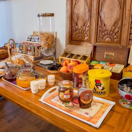 Hotel Logis - Et Restaurant Les Voyageurs Tournon-d'Agenais